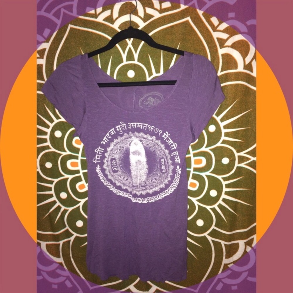 Leelah Graphic Top
